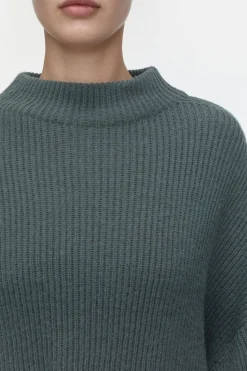 Closed Alpaca mix jumper Pini green Clearance