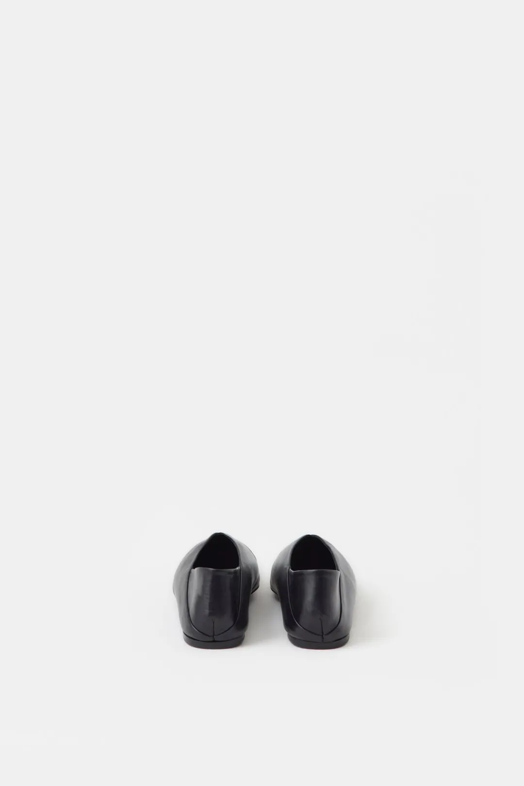 Closed Ballet Flats made of leather Black Best
