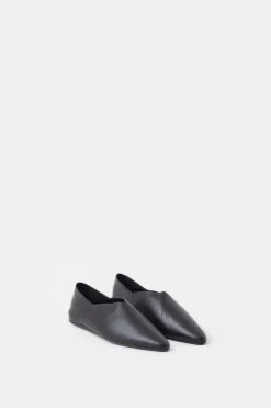 Closed Ballet Flats made of leather Black Best