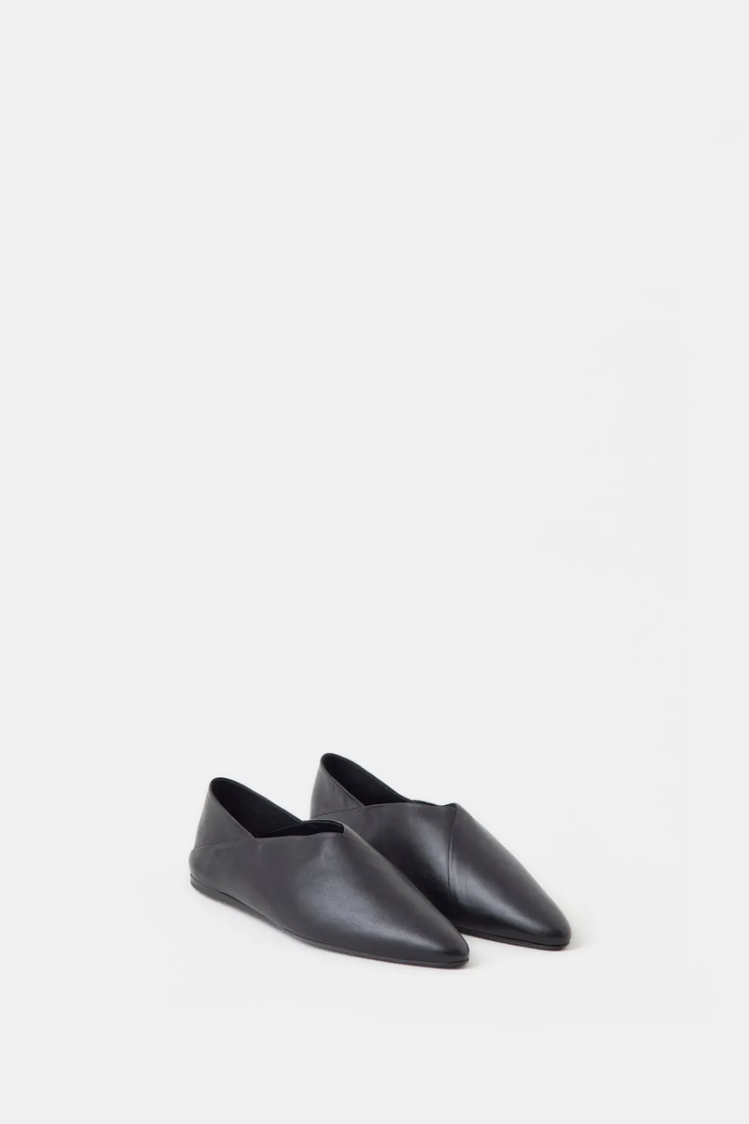 Closed Ballet Flats made of leather Black Best