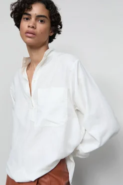 Closed Blouse with stand-up collar Ivory