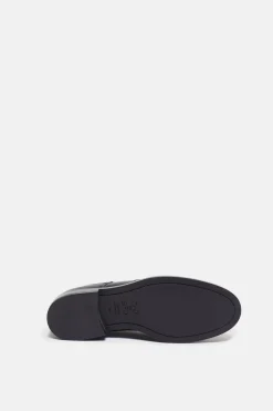 Closed Brogues Black Hot