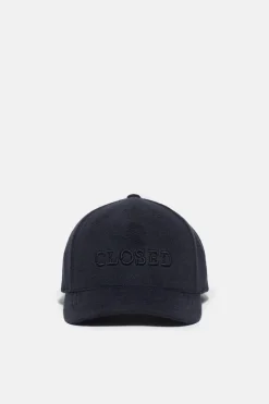 Closed Cap with logo Black Sale