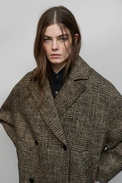 Closed Chequered short coat Biscotti brown Clearance