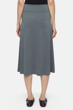 Closed Crêpe skirt Pini green Clearance