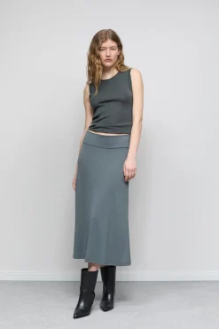 Closed Crêpe skirt Pini green Clearance