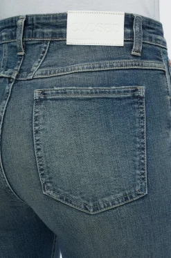 Closed Flared Jeans - Style Name Rawlin Mid blue New