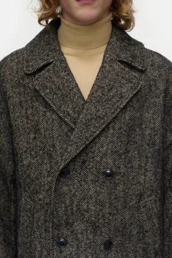Closed Herringbone coat Black Outlet