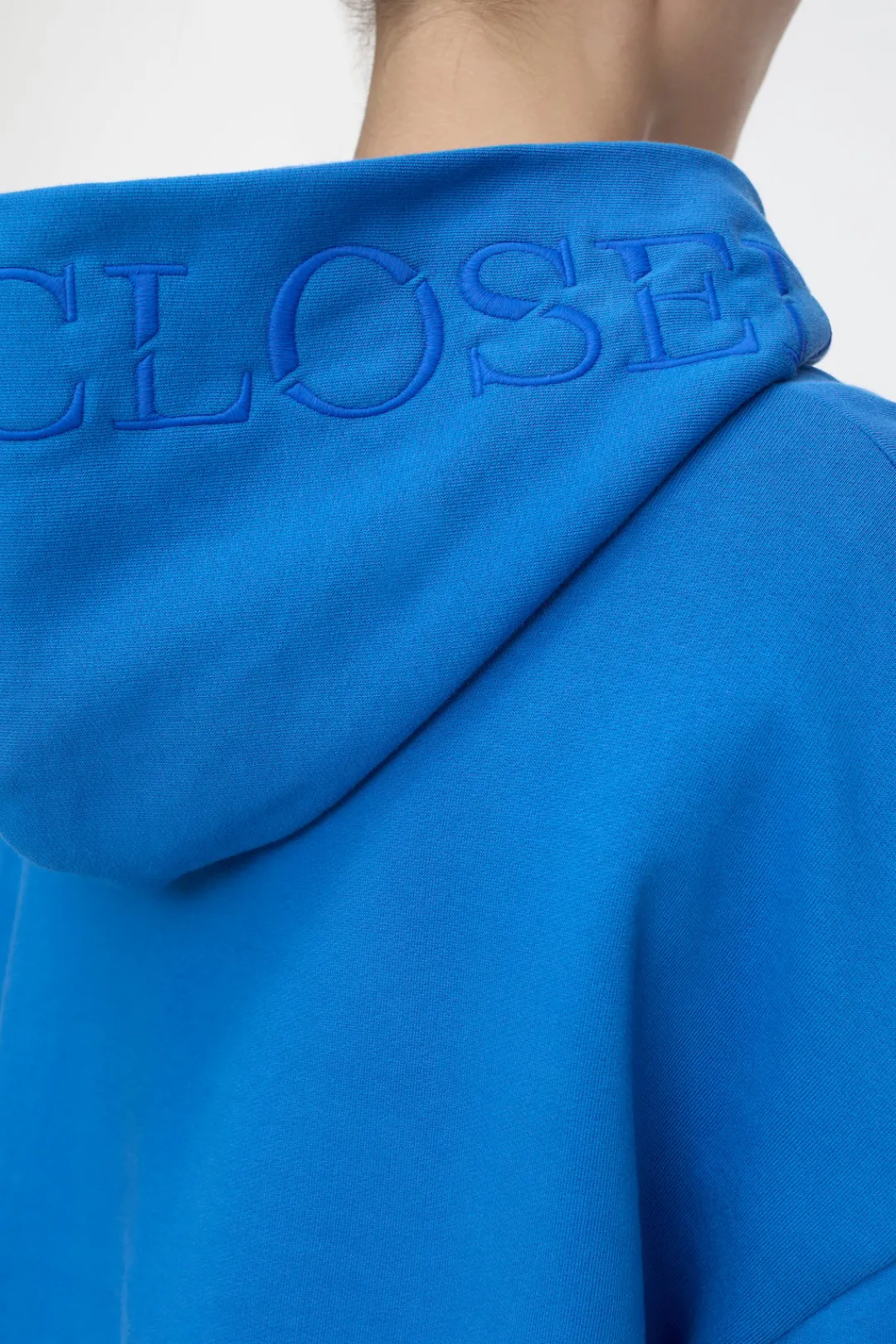 Closed Hoodie with logo Lake blue Discount