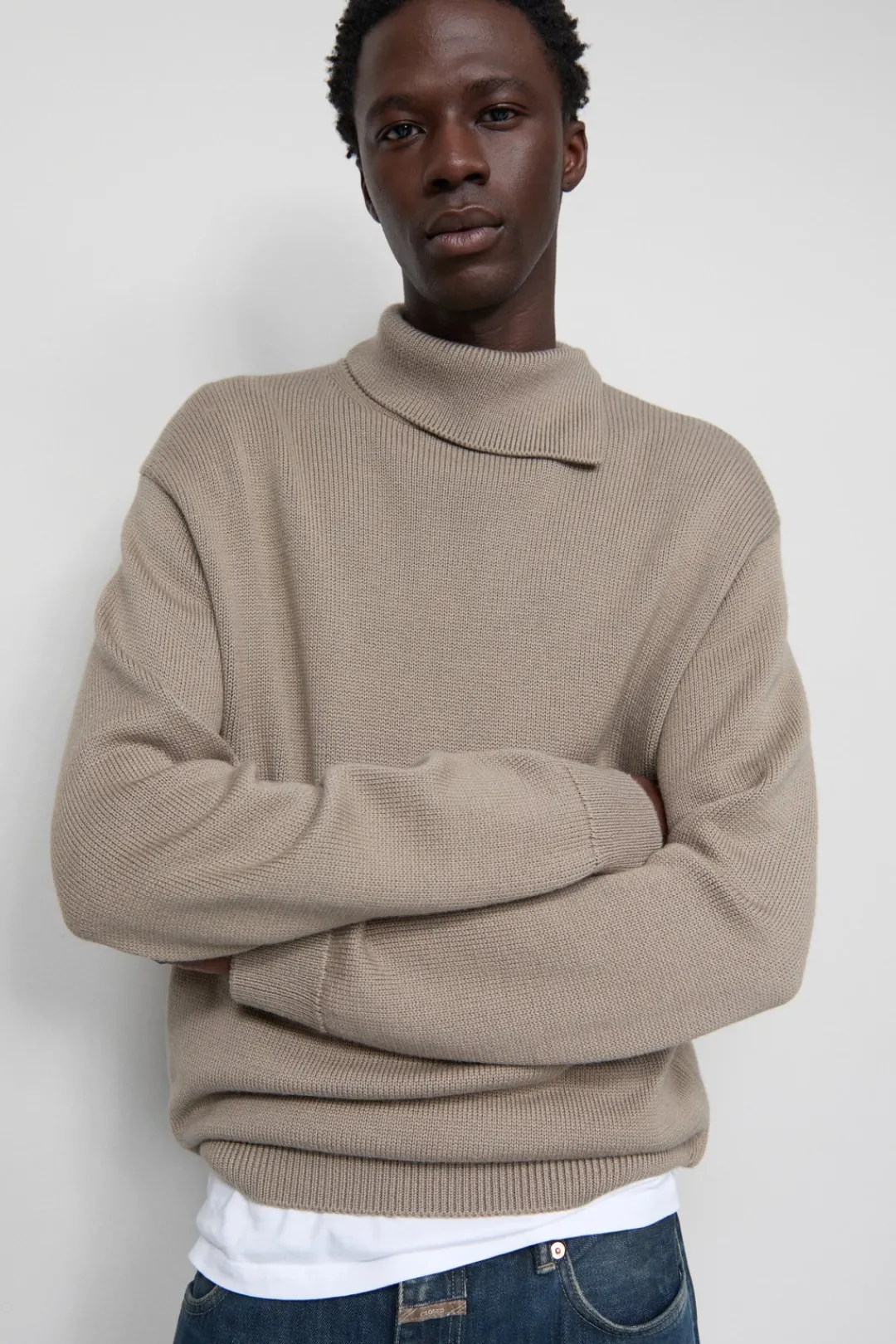 Closed Jumper with collar Natural linen Online