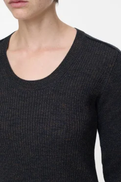 Closed Knitted long-sleeve top Smokey blue Hot