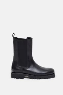 Closed Leather boots Black