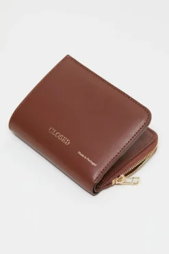 Closed Leather wallet medium Tartufo Hot