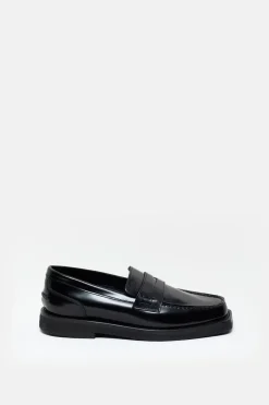 Closed Loafers Black New