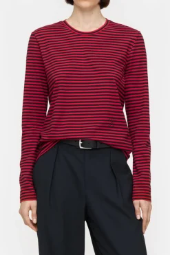Closed Long-sleeved shirt made from organic cotton Chili pepper red Best