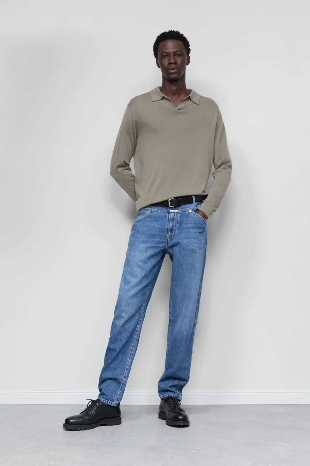 Closed Regular Jeans - Style Name X-Lent Tapered Mid blue Best