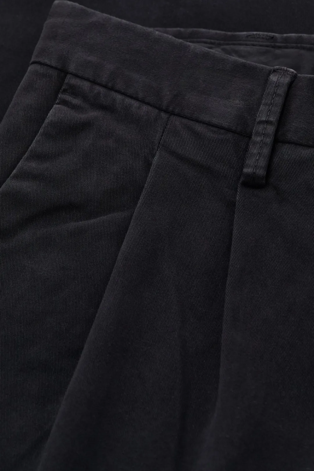 Closed Regular Pants - Style Name Bergen Tapered Black Discount
