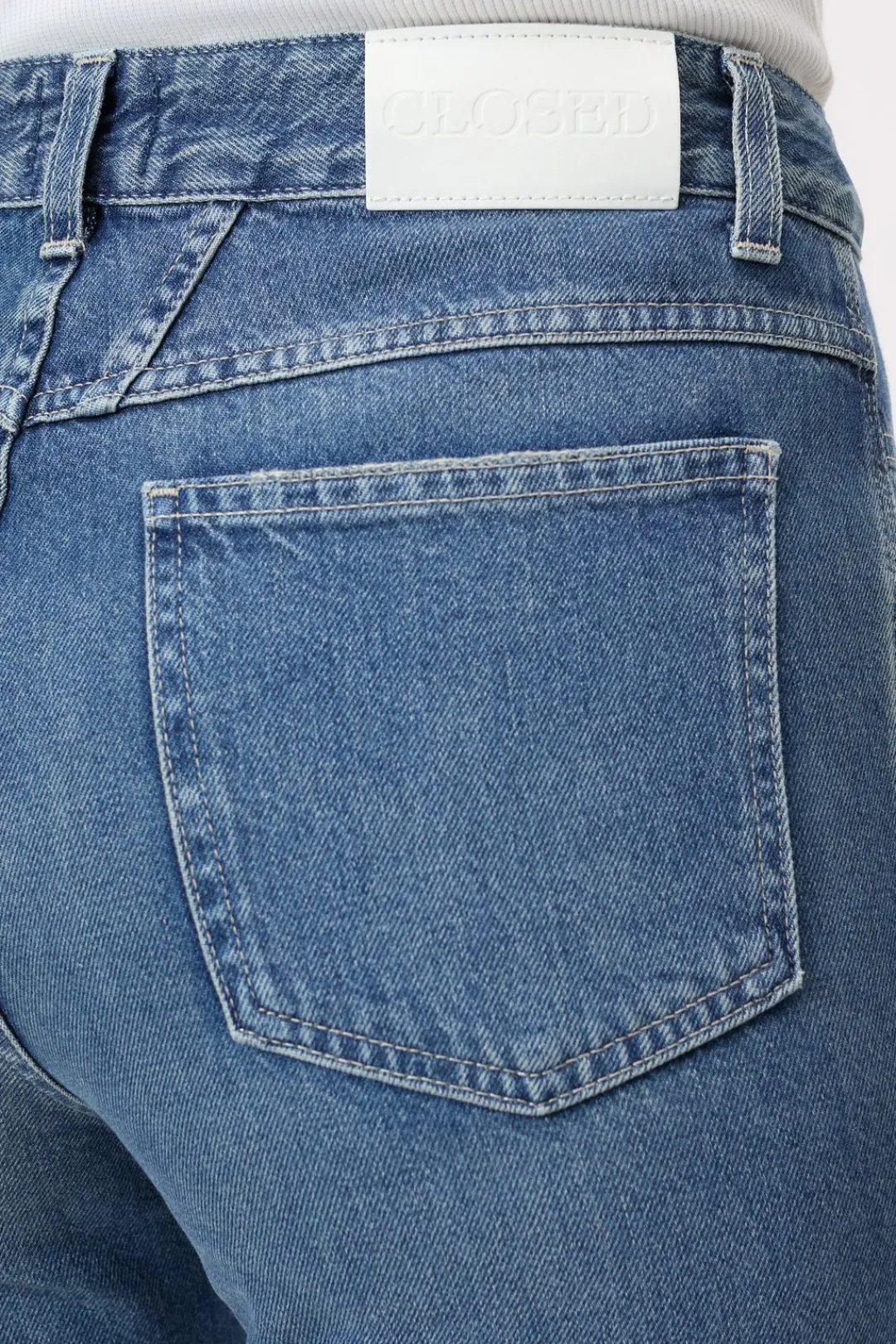 Closed Relaxed Jeans - Style Name Pedal Pusher Dark blue Clearance