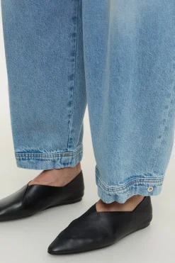 Closed Relaxed Jeans - Style Name Rhannon Light blue Clearance