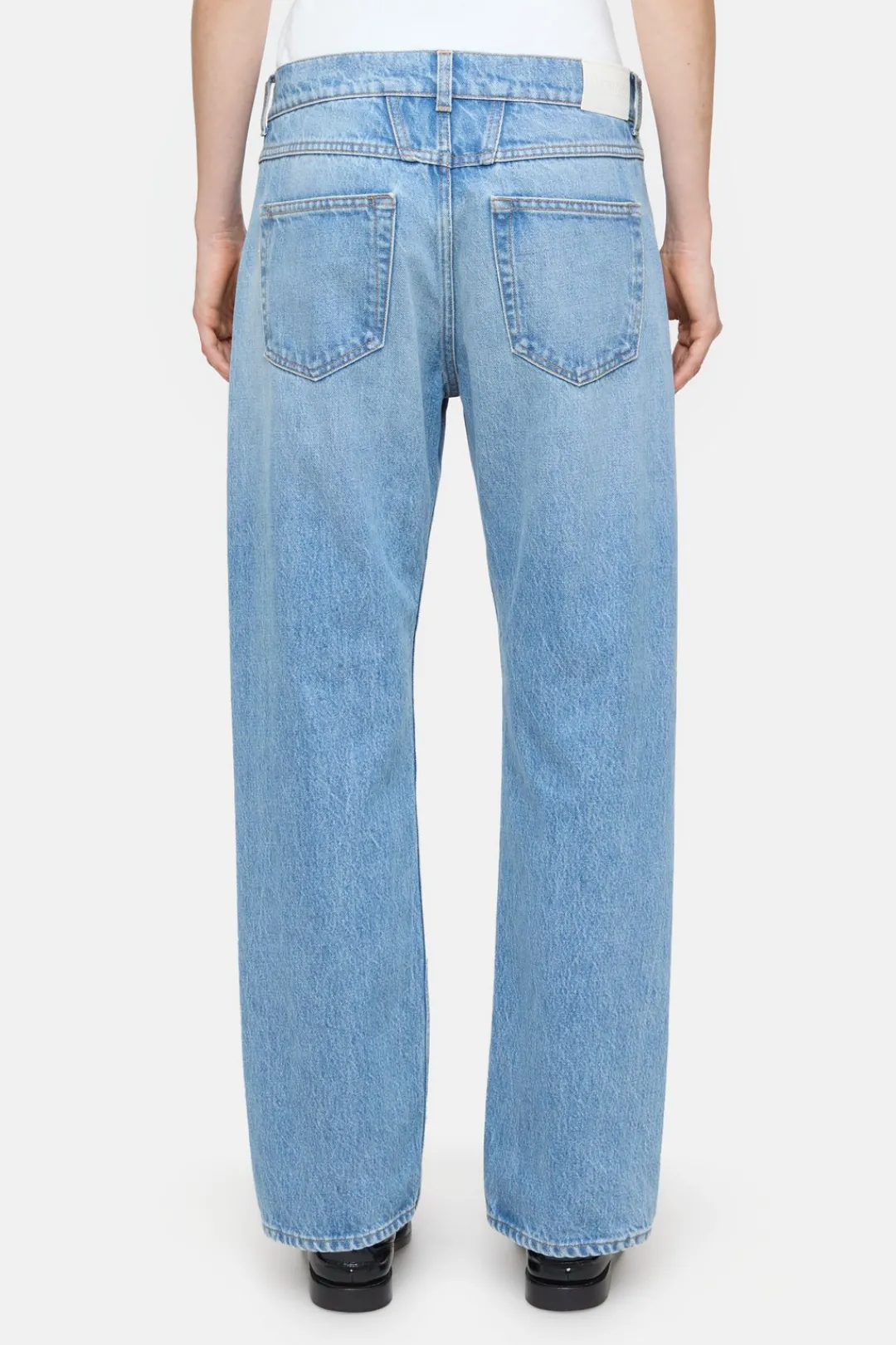 Closed Relaxed Jeans - Style Name Jonta Mid blue Hot