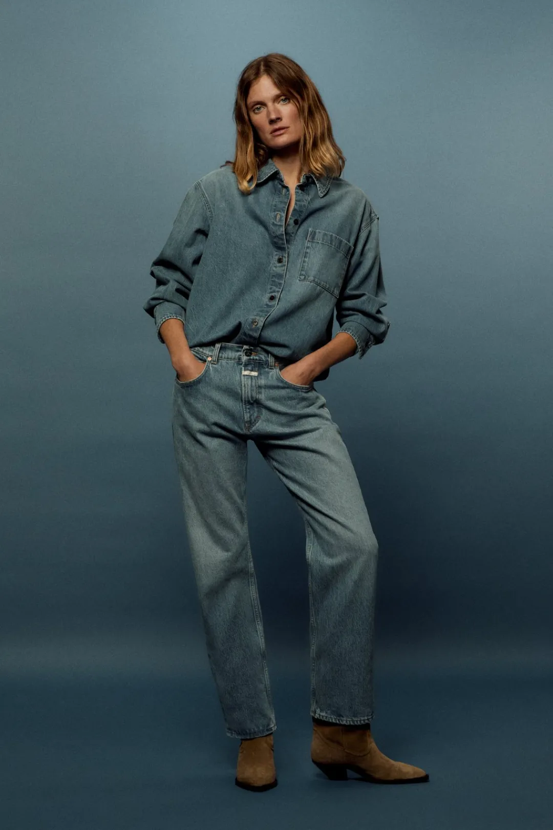 Closed Relaxed Jeans - Style Name Jonta Mid blue Hot