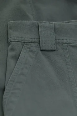 Closed Relaxed Pants - Style Name Rhannon Pini green