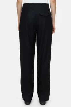 Closed Relaxed Pants - Style Name Mawson Black Clearance