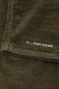 Closed Relaxed Pants - Style Name Pedal Pusher Ver green Hot