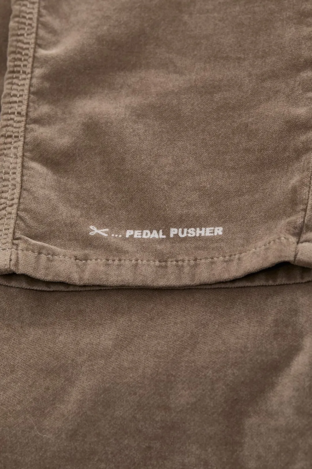 Closed Relaxed Pants - Style Name Pedal Pusher old pine Hot