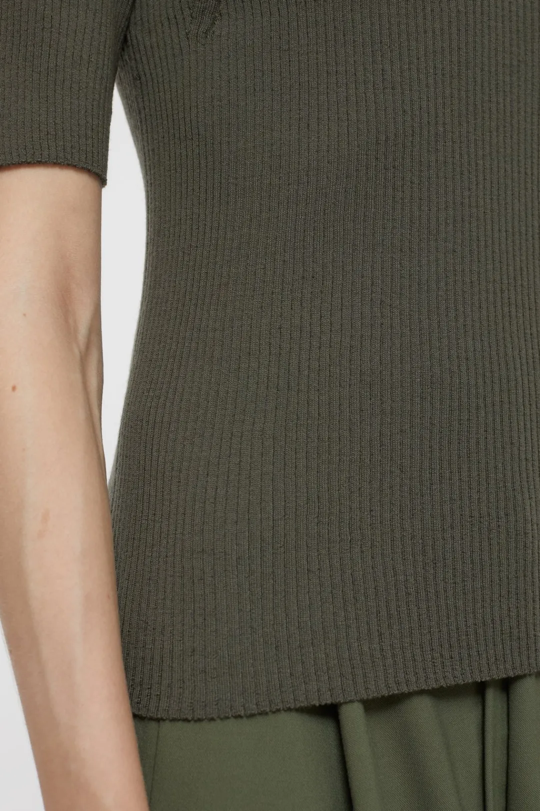 Closed Rib Knit Shirt Army green Best