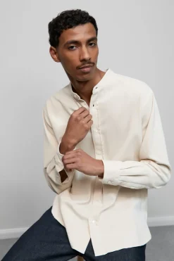 Closed Shirt with stand-up collar Tonka beige