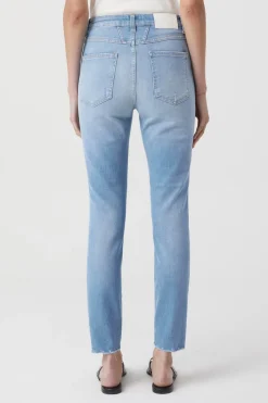 Closed Skinny Jeans - Style Name Skinny Pusher Mid blue Hot