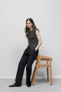Closed Slim Pants - Style Name Sasia Black Best