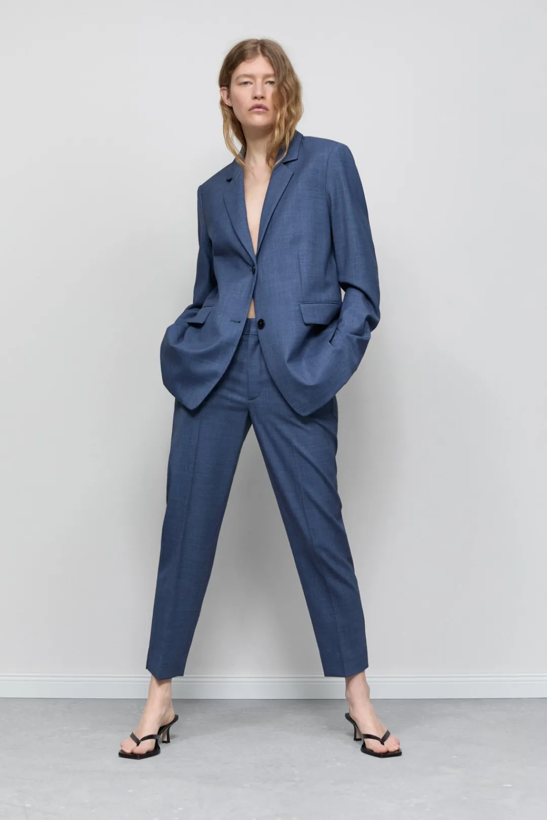 Closed Slim Pants - Style Name Sonnett Smokey blue Hot