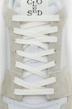Closed Sneaker low made from leather Oyster grey Hot