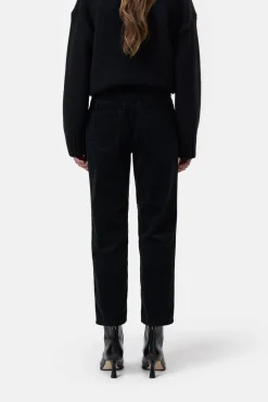 Closed Straight Pants - Style Name Milo Black Sale