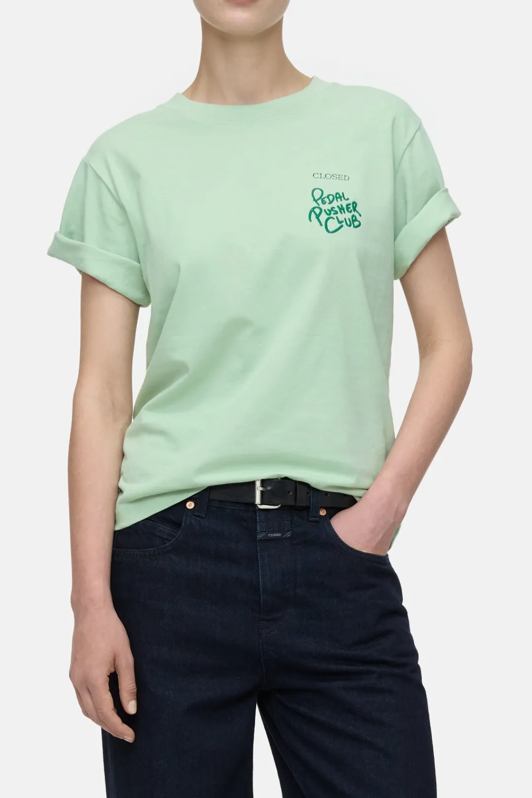 Closed T-shirt with embroidery Giada green Sale