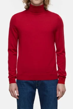 Closed Turtleneck jumper made from organic wool Chili pepper red Hot