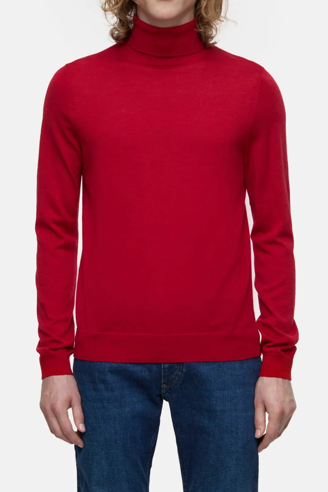 Closed Turtleneck jumper made from organic wool Chili pepper red Hot