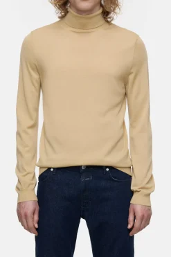 Closed Turtleneck jumper made from organic wool Peanutbutter New