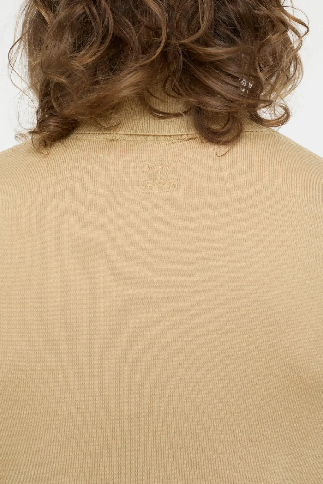 Closed Turtleneck jumper made from organic wool Peanutbutter New