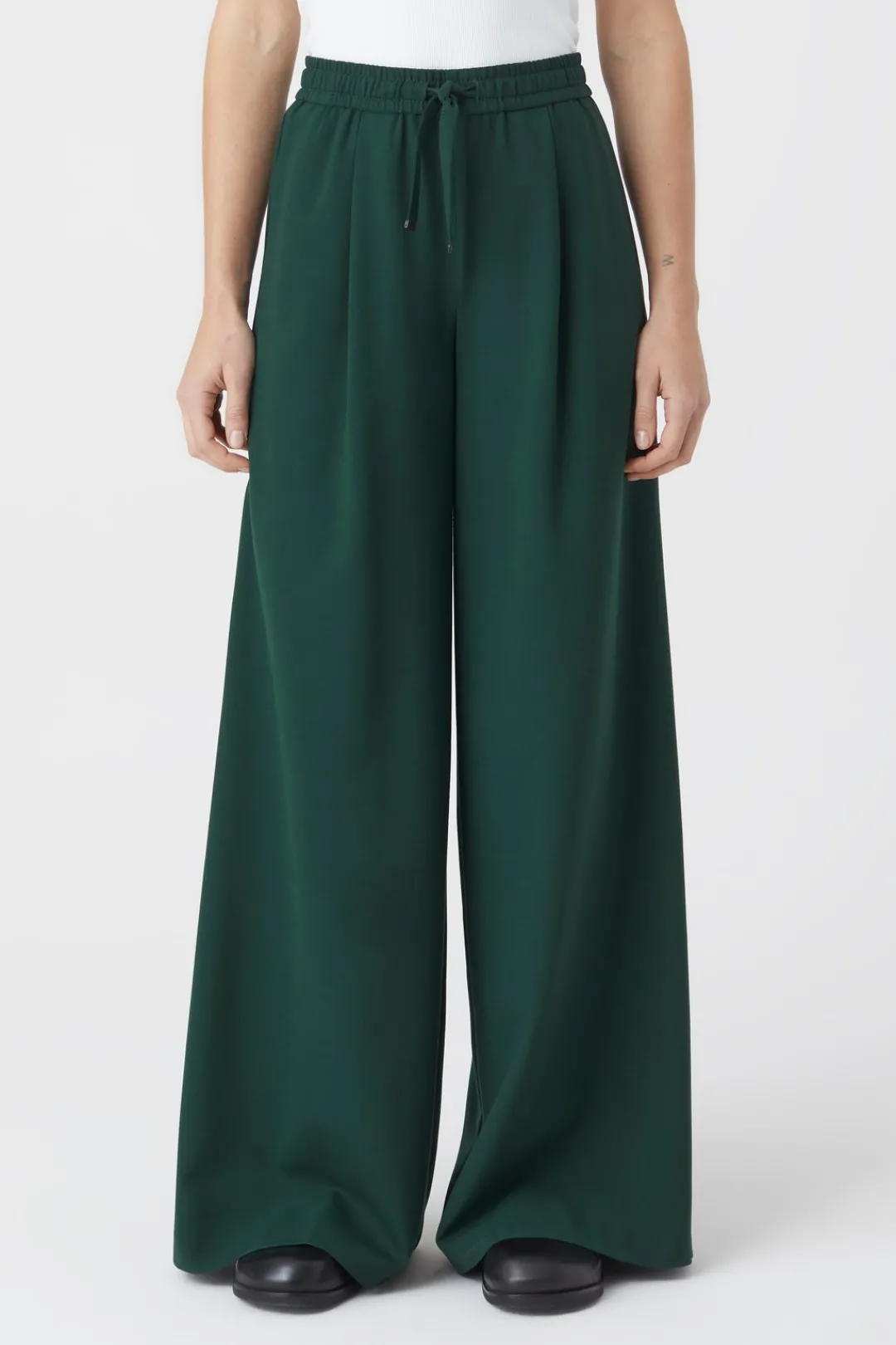 Closed Wide Pants - Style Name Faris fern green New
