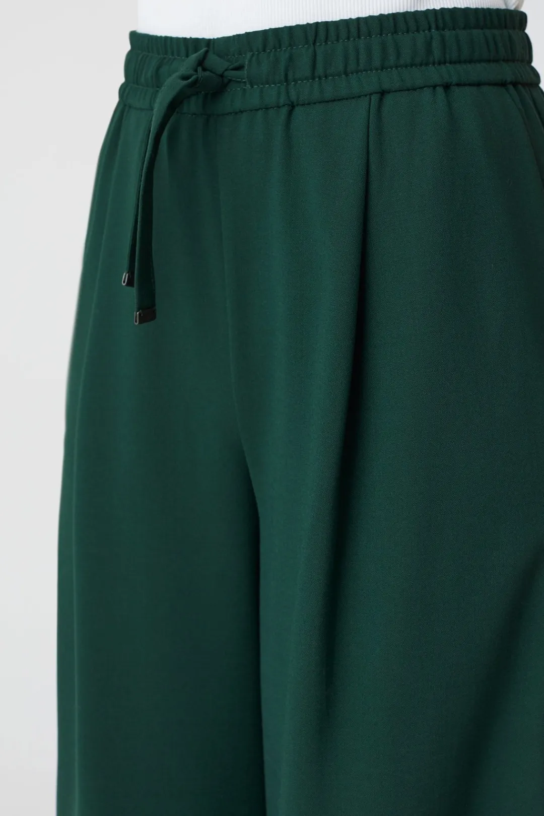 Closed Wide Pants - Style Name Faris fern green New