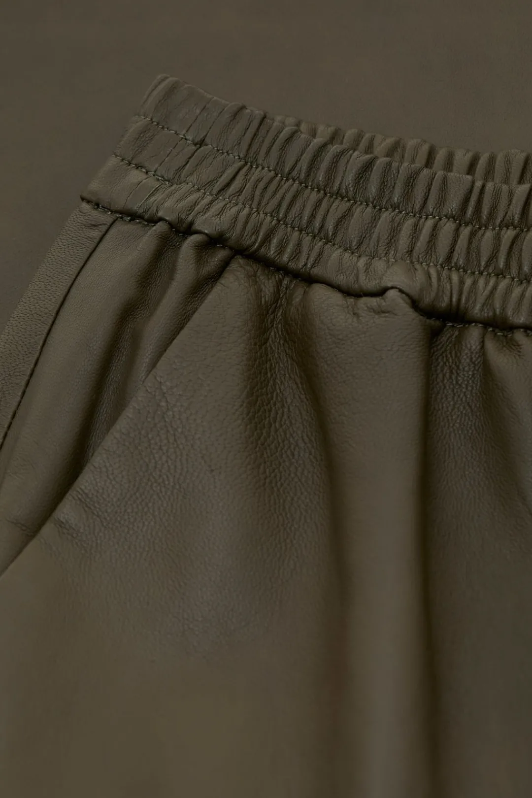 Closed Wide Pants - Style Name Winona Ver green