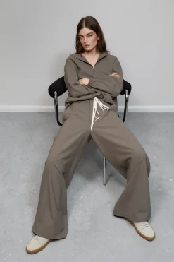 Closed Wide Pants - Style Name Wystan Heritage grey
