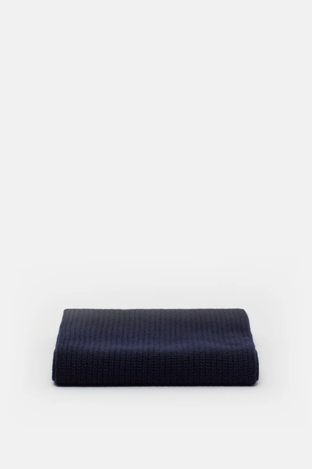 Closed Wool Scarf with Fisherman's Rib Dark night Sale